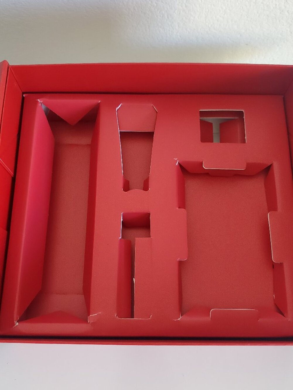 SK-II *EMPTY* Red Gift Box - Picture 4 of 7